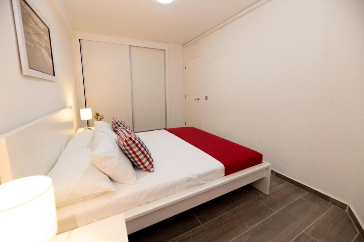 Modern Apartment With Pool And Wifi Playa Fanabe Exterior photo